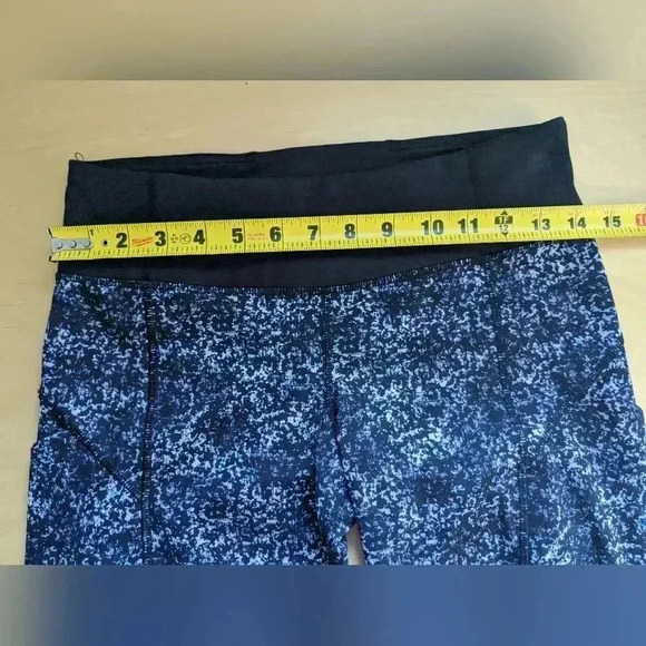 Lululemon Hop To It Crop *Full-On Luxtreme size 6 - Picture 13 of 15